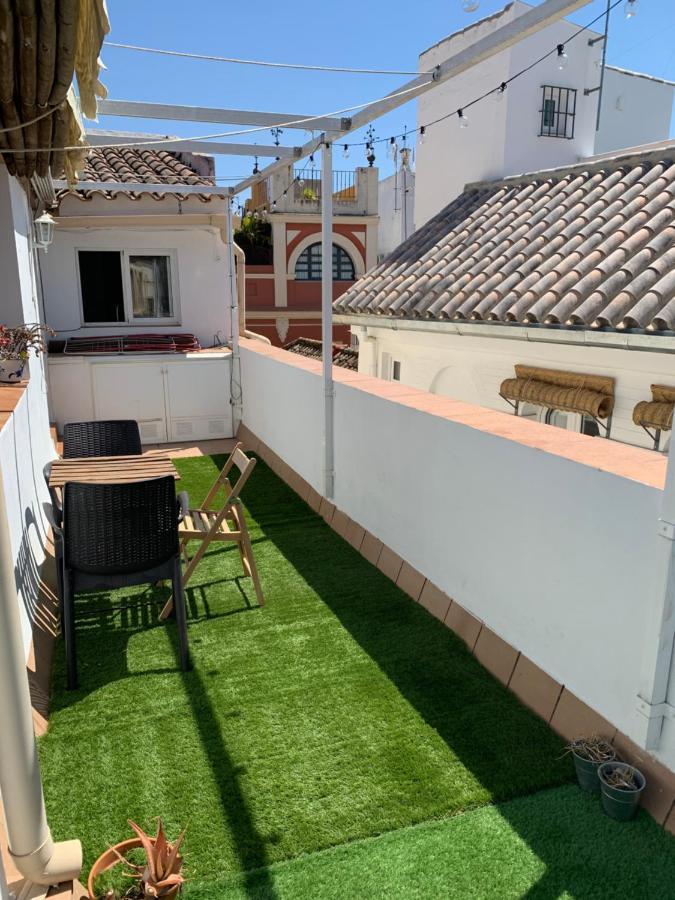 Stunning Attic With Private Terrace And Parking Optional Lägenhet Sevilla Exteriör bild