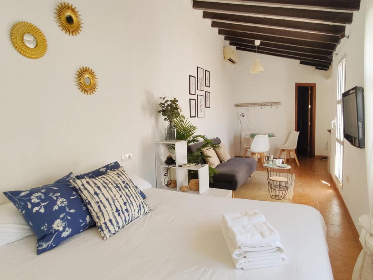 Stunning Attic With Private Terrace And Parking Optional Lägenhet Sevilla Exteriör bild